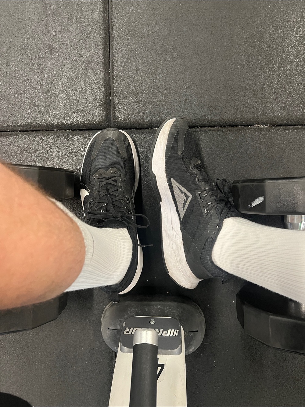 Nike shoes - Picture 7 of 13